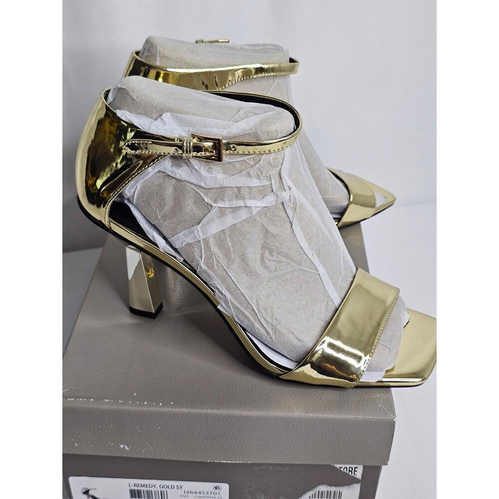 NIB 8.5 Franco Sarto Square Toe Liquid Metallic Gold Ankle Heel